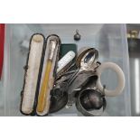 A quantity of items to inc silver penknife, cheroot holder, coins,