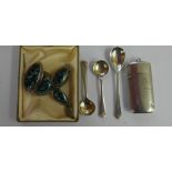 A quantity of silver to inc a vesta case,