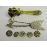 A quantity of vintage dress jewellery to inc Tallio seal,