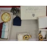 Boxed Masonic medals to inc 14 ct gold example and badges