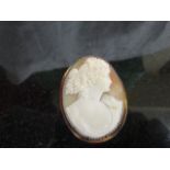 A 9ct gold Cameo brooch