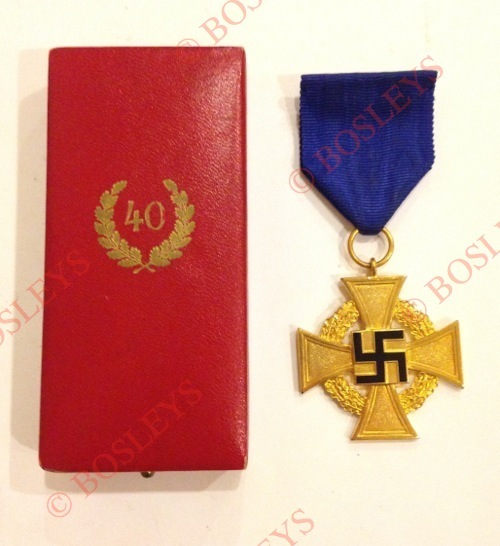 German Third Reich 1st Class Faithful Service Decoration in case of issue. A fine gilt example