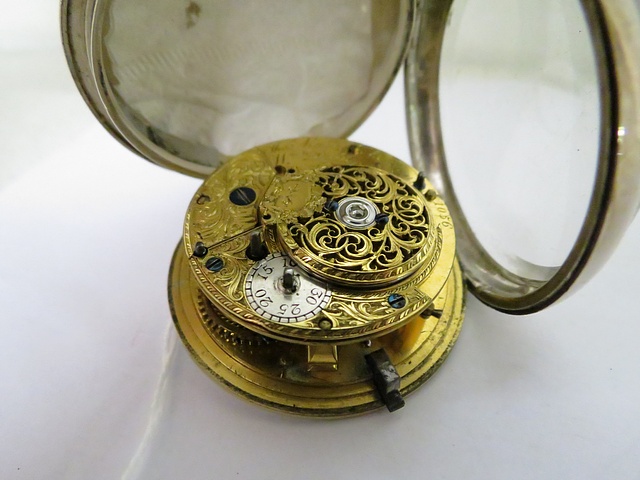 An 18th century cylinder pocket watch by Thomas Mudge and William Dutton, London no 1056, in later - Image 3 of 3