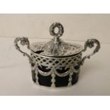 An early 20th century ornate silver mustard pot, Import marks for London 1901