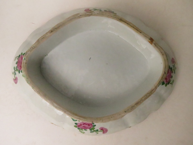 A 19th century Canton footed dish of shaped oval form, decorated with reserves and central medallion - Image 2 of 2
