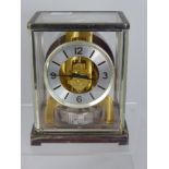 A Jaeger Le-Coultre Atmos Clock, nr 484929, 23.5 cms