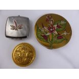 A collection of Vintage Compacts, including Vogue, Ganities, Dragon Fly and a continental Art