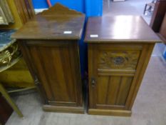 Two Edwardian mahogany pot cupboards, one having reeded decoration approx 38 x 35 x77cms, the