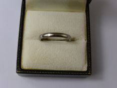 A Lady's 18 ct White Gold Wedding Ring, size N, approx 3.5 gms