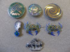 A Collection of Miscellaneous Silver Items, including Zarah (USA) silver and enamel crab design