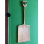 A Vintage Wooden Grain Shovel, approx 106 gms