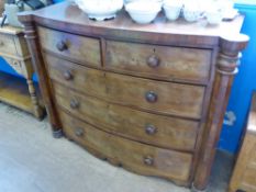 An Edwardian Mahogany Chest of Drawers, with two short and three graduated drawers, approx 130 x