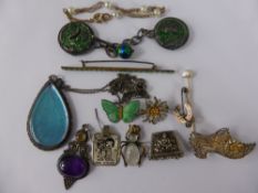 Miscellaneous Antique Jewellery, including silver filigree brooch in the form of a shoe, gold and