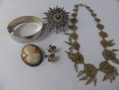 Quantity of Silver 925 and Sterling Jewellery, including a filigree necklace, star form brooch,