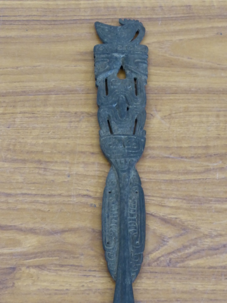 An Antique Polynesian Dagger, with decorative carvings to the handle and blade head, approx 52 cms - Image 2 of 3