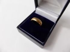 A Lady's 9ct Gold Wedding Band, size L, approx 3.9 gms