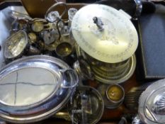 Quantity of Silver Plate, including Walker & Hall Sheffield plate fish knife and fork in original