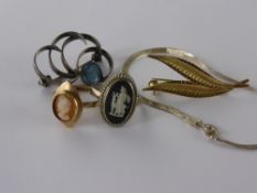 A Miscellaneous Collection of Silver and Gold Jewellery, including 9 ct gold lady's cameo ring, size