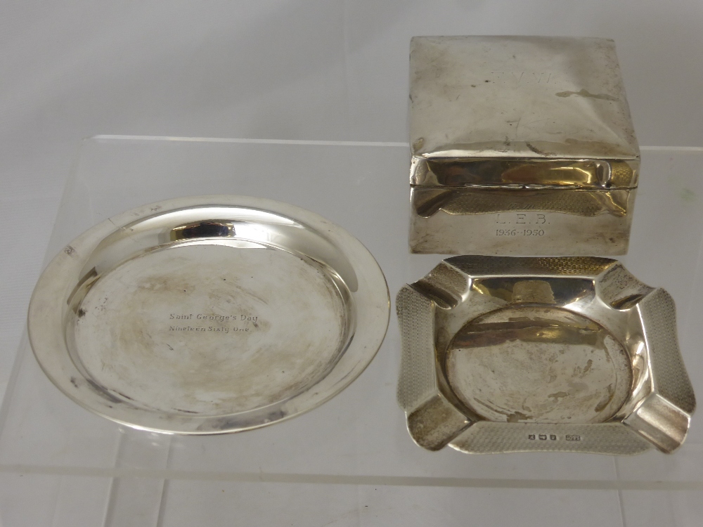 Miscellaneous Silver, including a circular pin dish inscribed 'St Georges Day 1961' Birmingham