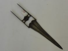 An Antique Indian Katar Push Dagger, the dagger having ribbed blade, approx 24 cms long.