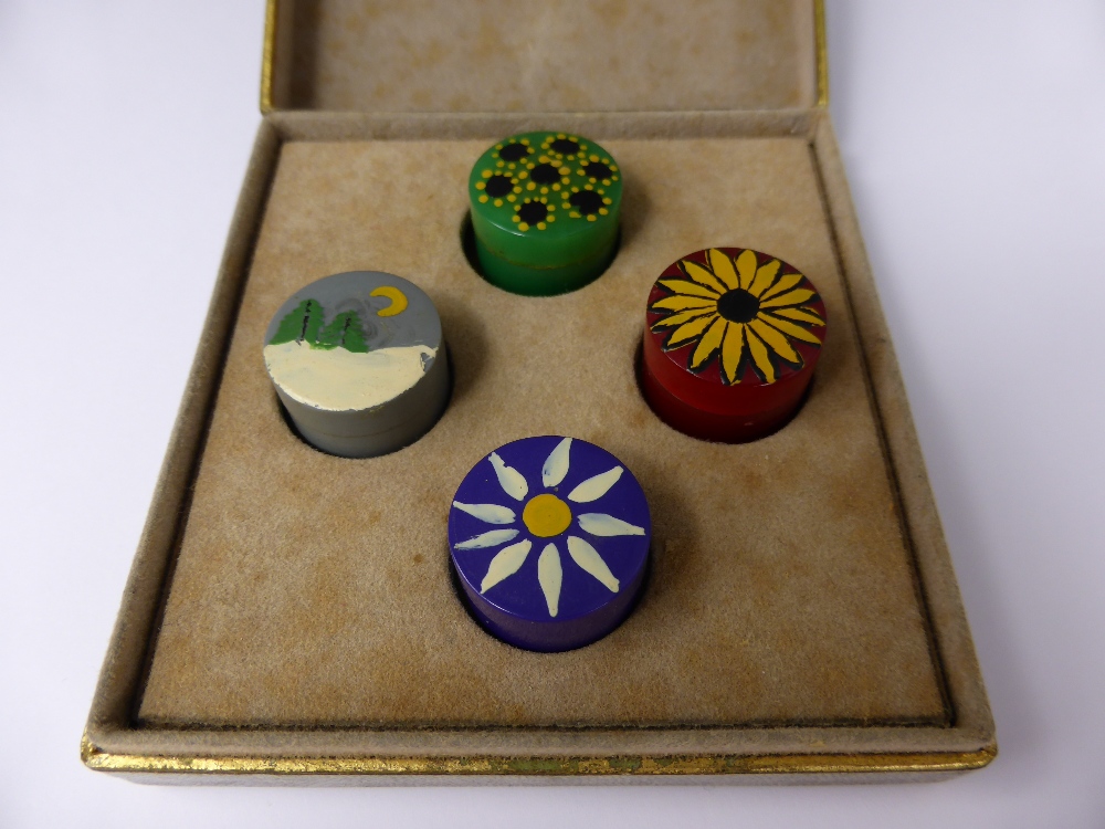 A Collection of Miscellaneous Items, including a vintage Euziere Grasse - Paris, wax perfume box - Image 3 of 3