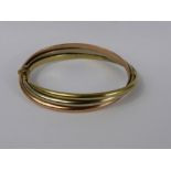 A Lady's 9 Ct Gold 375 Hallmark Bracelet, approx 18 gms.