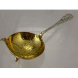 A Silver Tea Strainer, Sheffield hallmark dd 1920, mm F.H. & F.H., with gilded bowl, approx wt 48