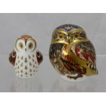 A Royal Crown Derby Paper Weight of an Owl, and an owlet.