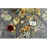 QUANTITY OF BROOCHES