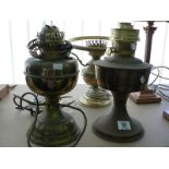 SMALL QUANTITY OF LAMPS