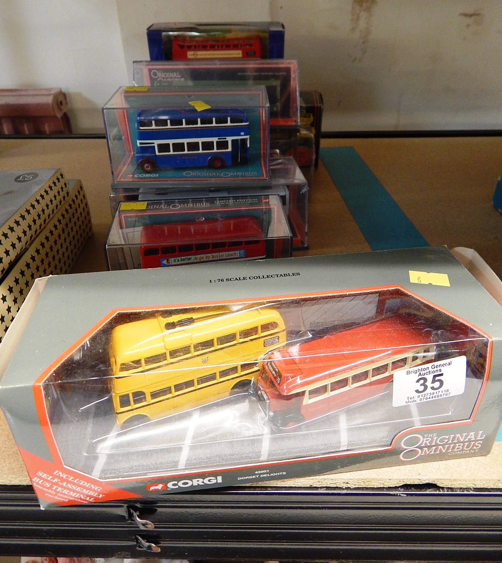 8 BOXED MODEL BUSES