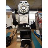 RETRO STYLE BLACK TELEPHONE