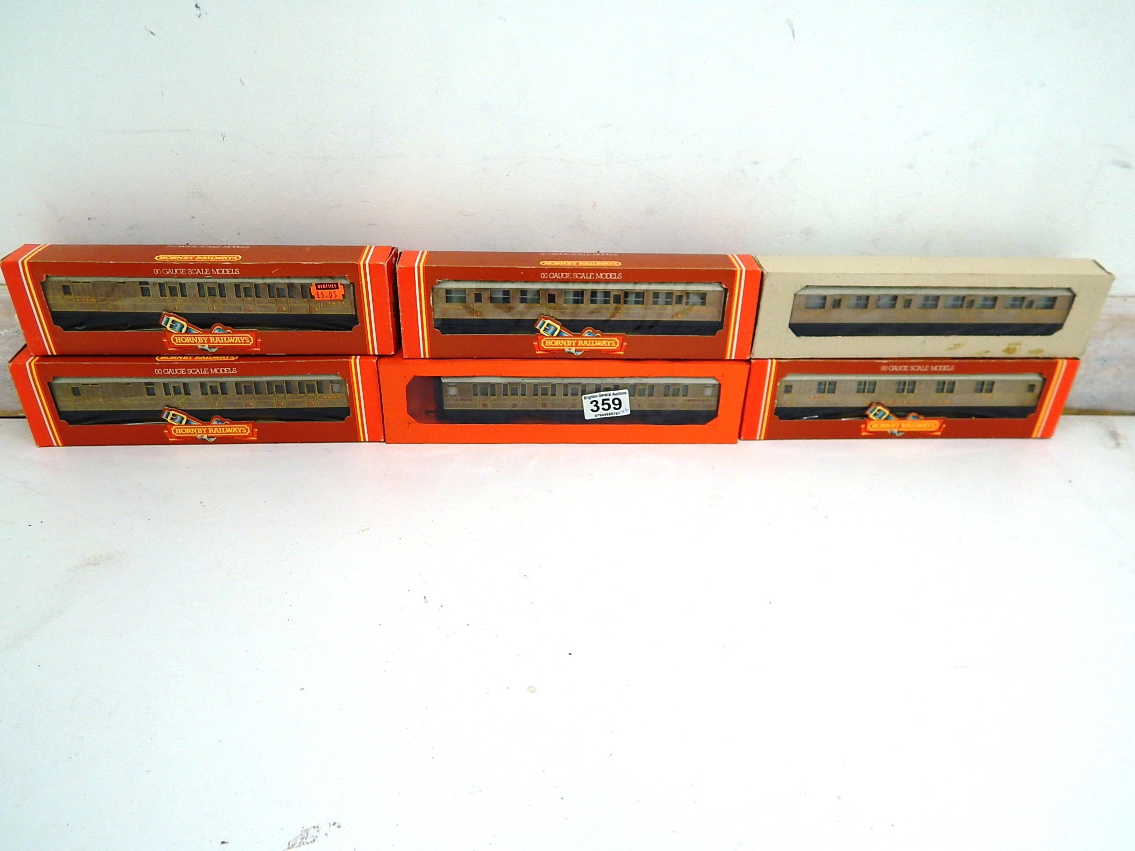 QUANTITY OF LNER COACHES X 6