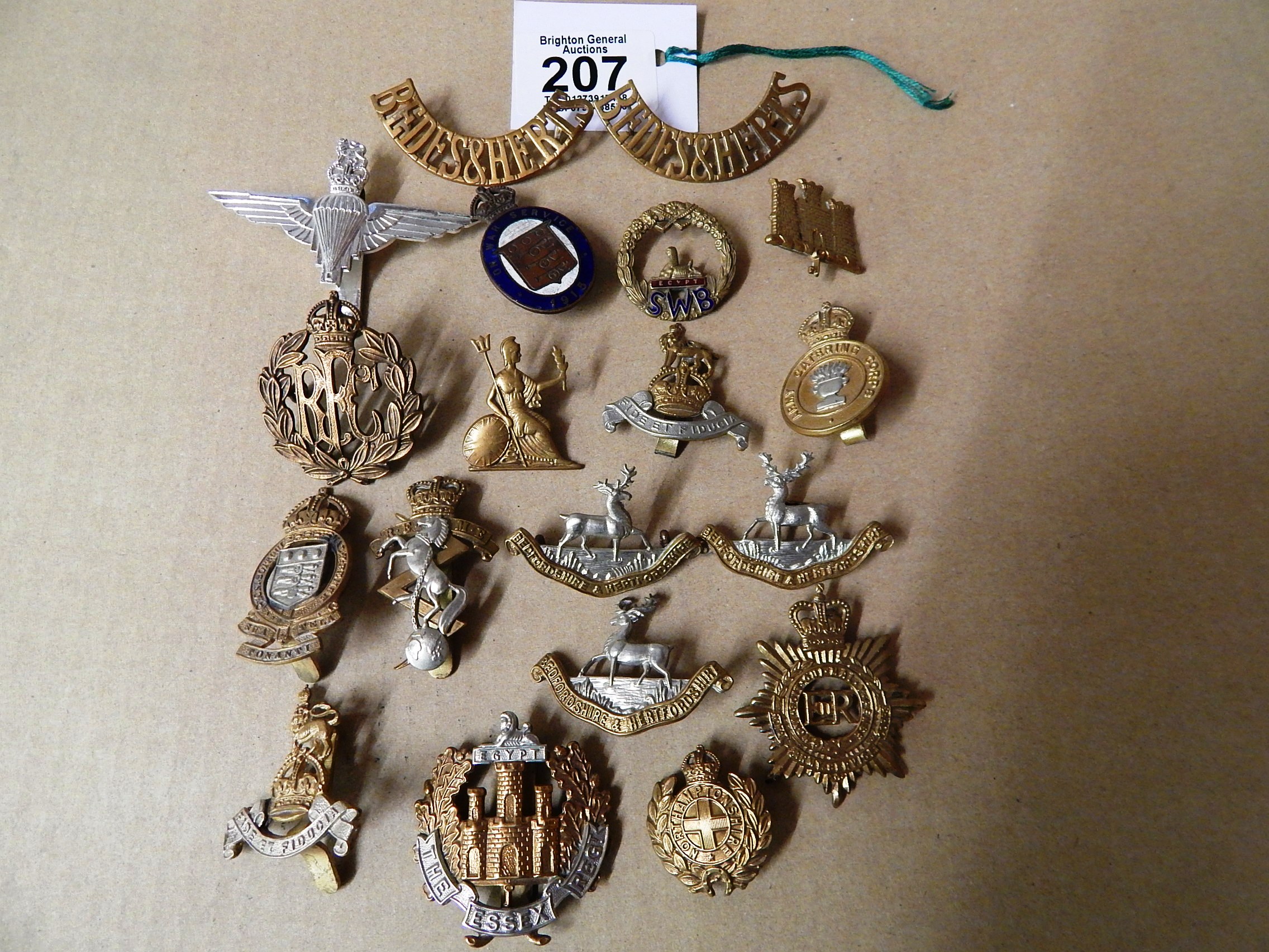 19 MAINLY MILITARY BADGES
