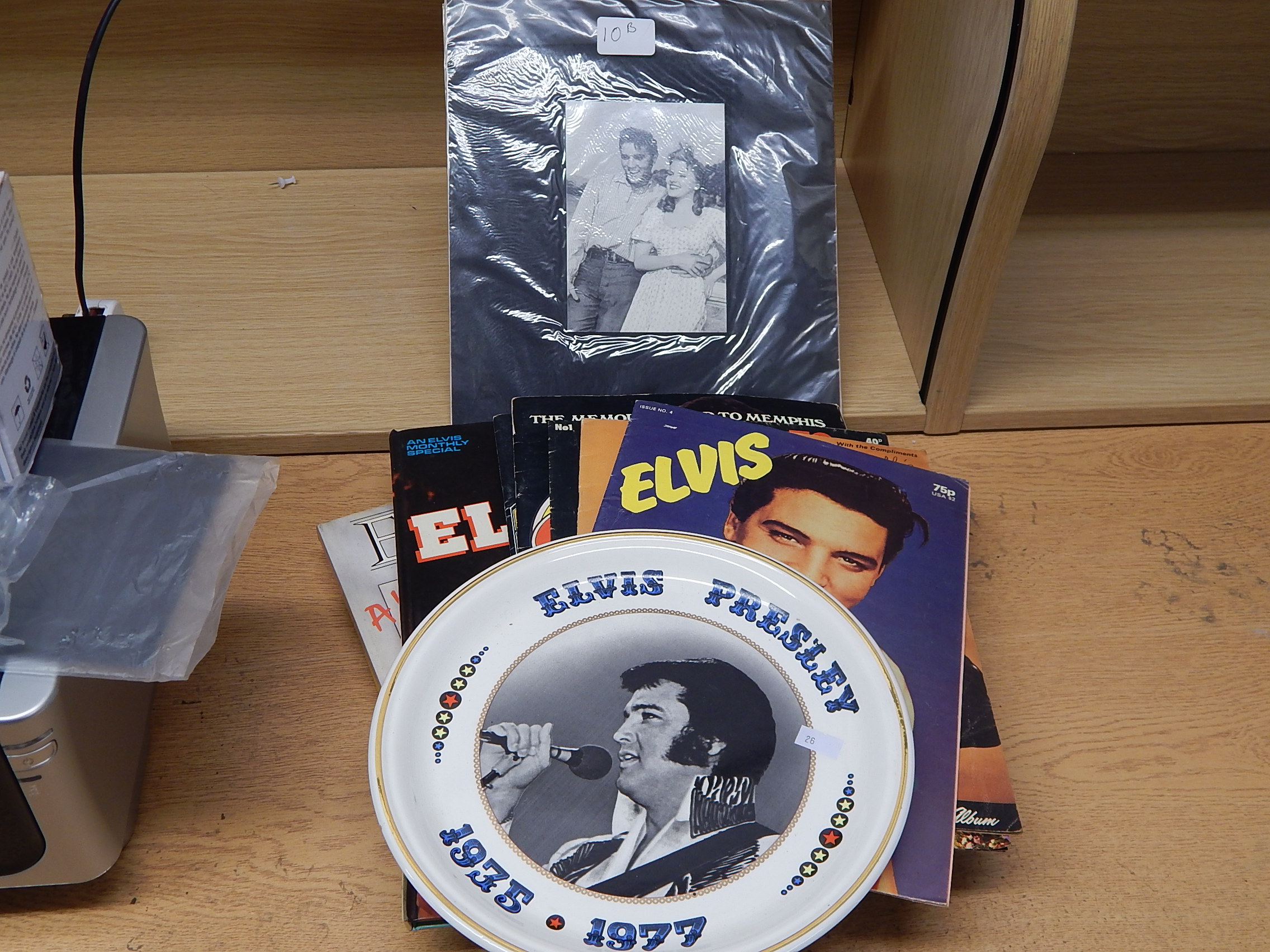 ELVIS MEMORABILLIA