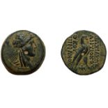 Royaume Seleucide. Antioche IV Epiphane.175 164. Tête couronnée d’Isis. R/ Aigle à droite surun