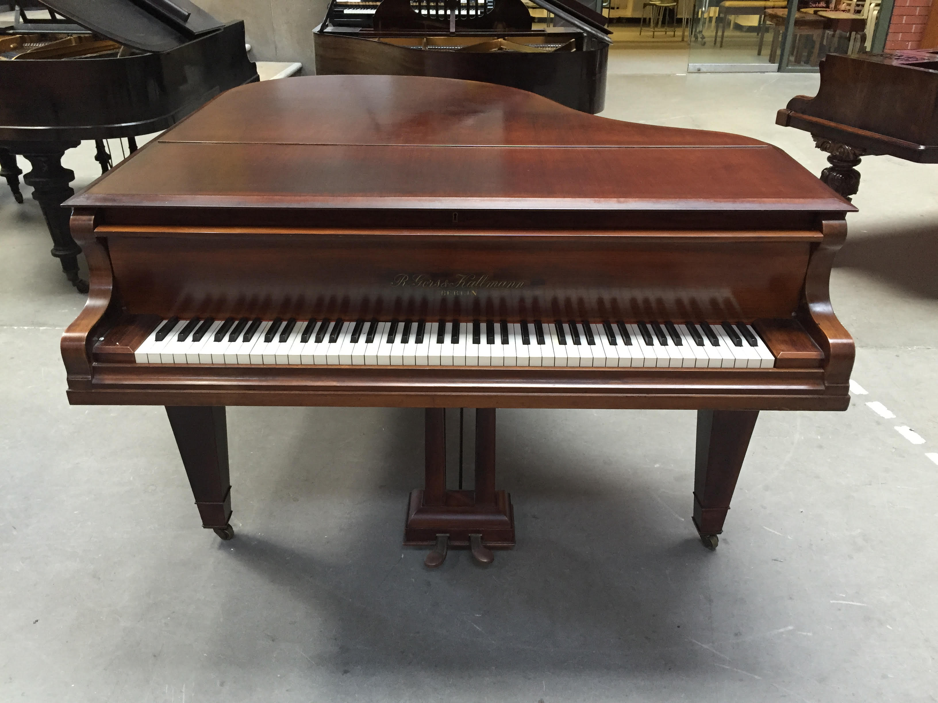Gors & Kallmann C.1909 A 5ft 6 grand piano in a polished mahogany case raised on square tapered - Image 10 of 10