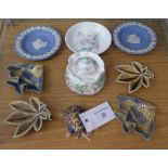 Mixed lot to include Wade trinket dishes, two Wedgwood Jasperware pin dishes and a Royal Doulton '