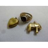 9ct gold ring and two 9ct gold charms