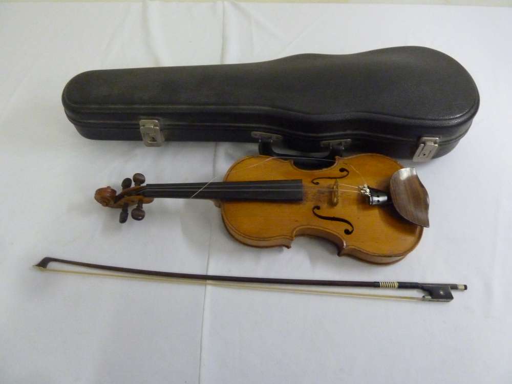 French 3/4 size violin with bow and carrying case