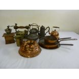 A quantity of metalware to include copper, brass and pewter  (11)
