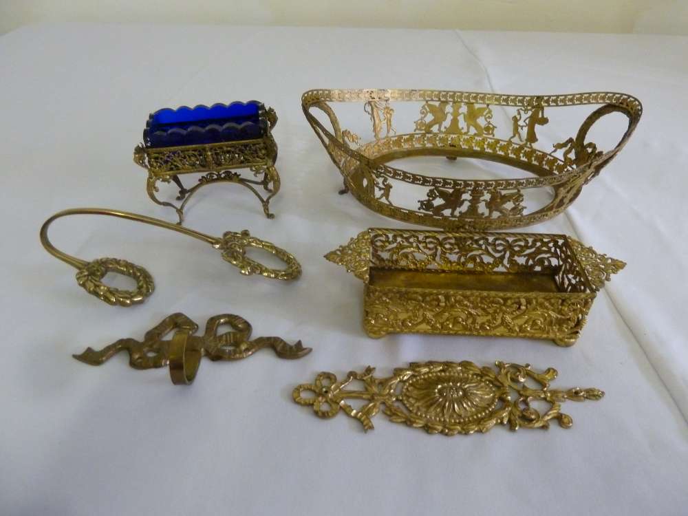 A quantity of gilt metal to include a cake basket and a dish on stand (6)