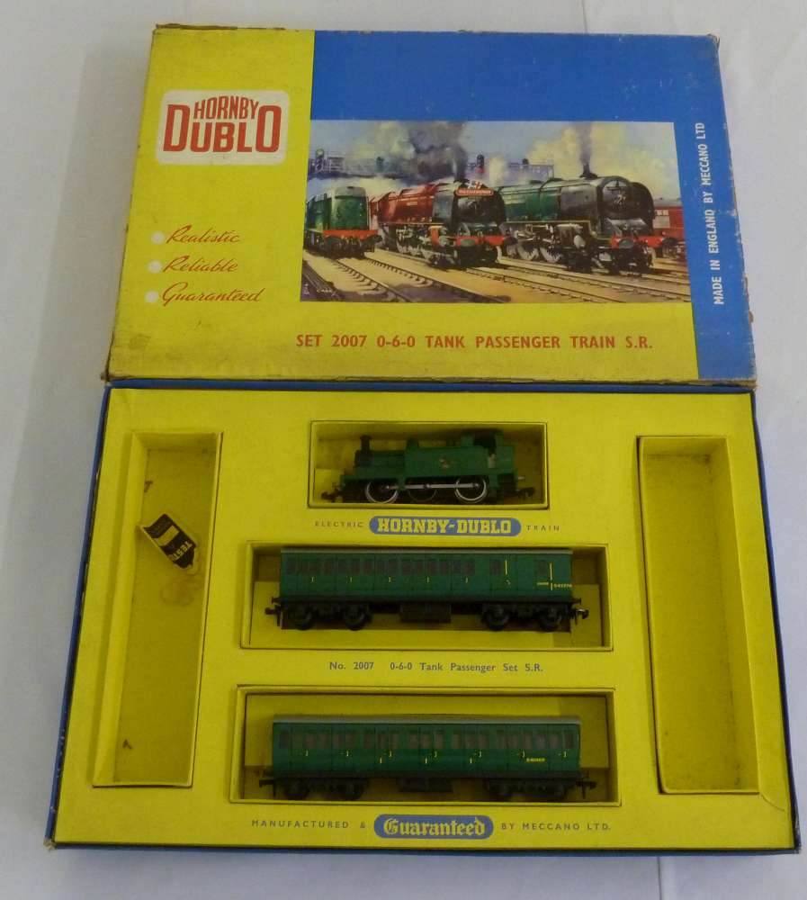 Hornby Dublo set 2007 0-6-0 Tank Passenger set in original packaging