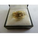 9ct gold ring, approx 7.4g