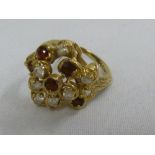 9ct ruby cluster ring, approx 5.8g