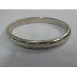 18ct white gold and diamond bangle, approx 46.7g