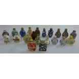 A quantity of snuff bottles to include reverse painted glass, cinnabar lacquer and glass (21)