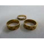 Three 9ct gold rings, approx 9.3g