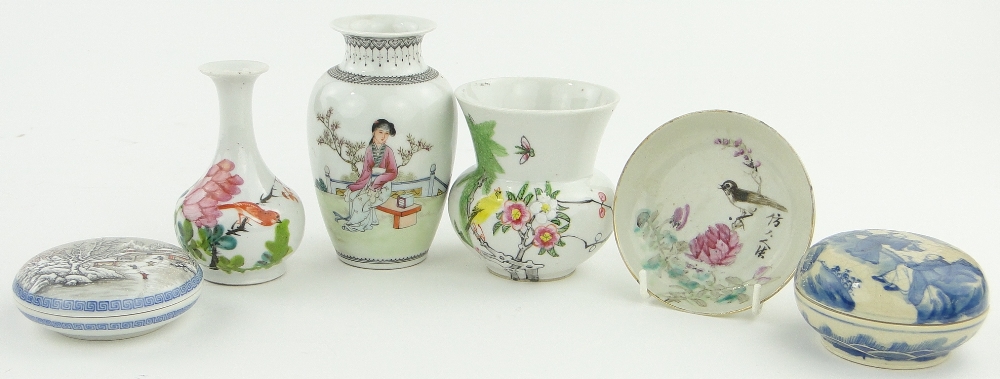 3 Chinese vases,
tallest 4.75", 2 boxes and a dish, (6). - Image 2 of 10