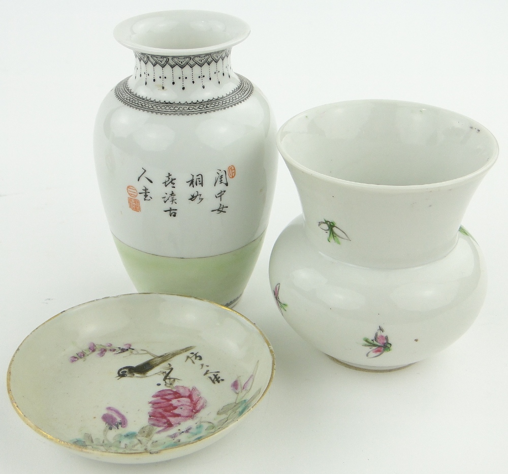 3 Chinese vases,
tallest 4.75", 2 boxes and a dish, (6). - Image 9 of 10
